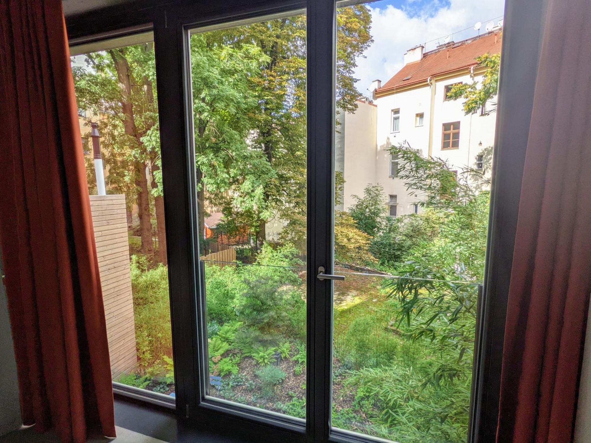 Romantic And Atypical Apartments In Prague'S Montmartre Zewnętrze zdjęcie