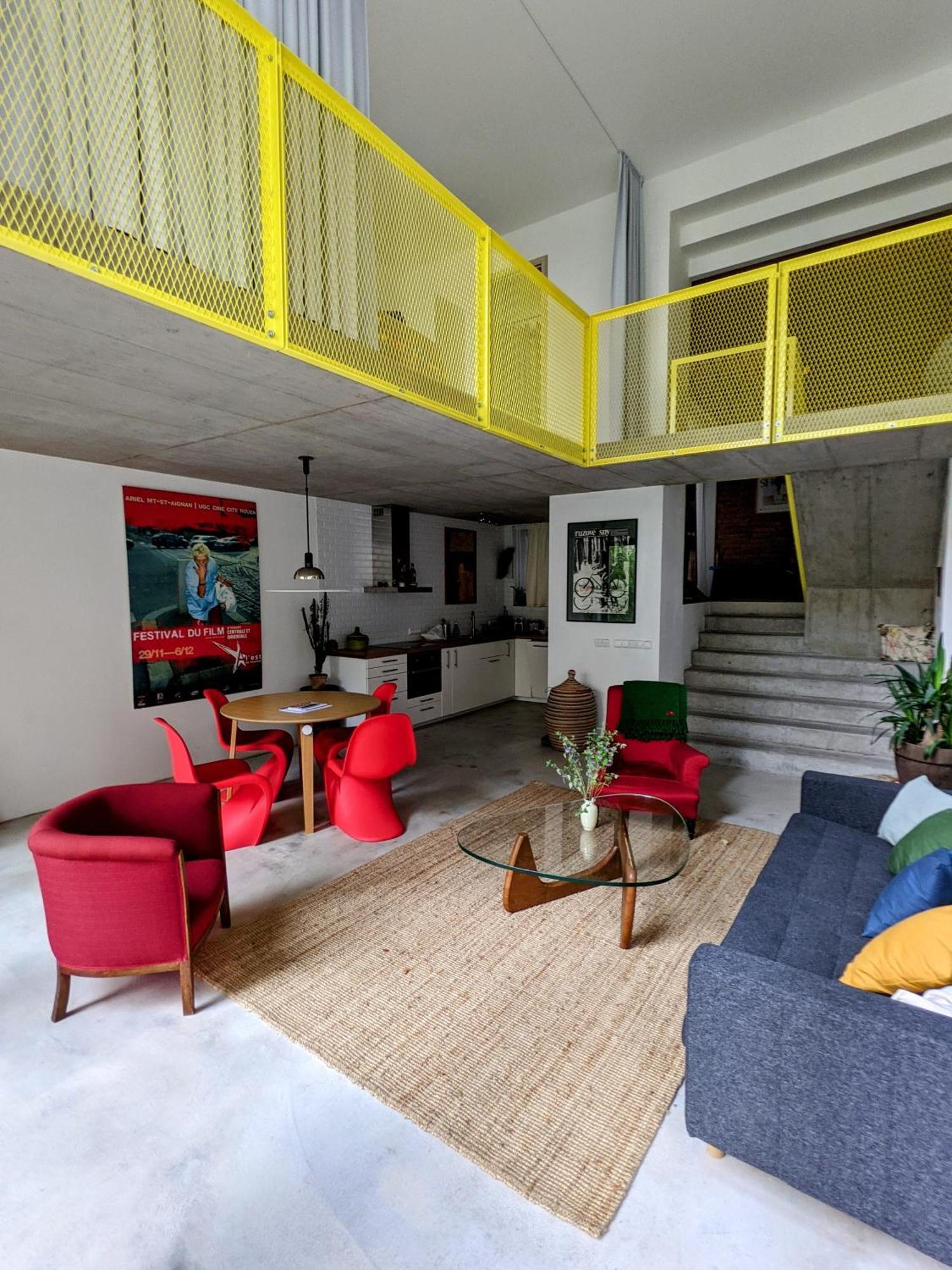 Romantic And Atypical Apartments In Prague'S Montmartre Zewnętrze zdjęcie